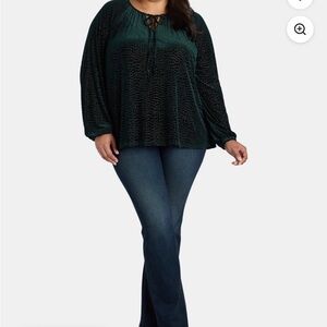 Women top size 3X velvet with lining new